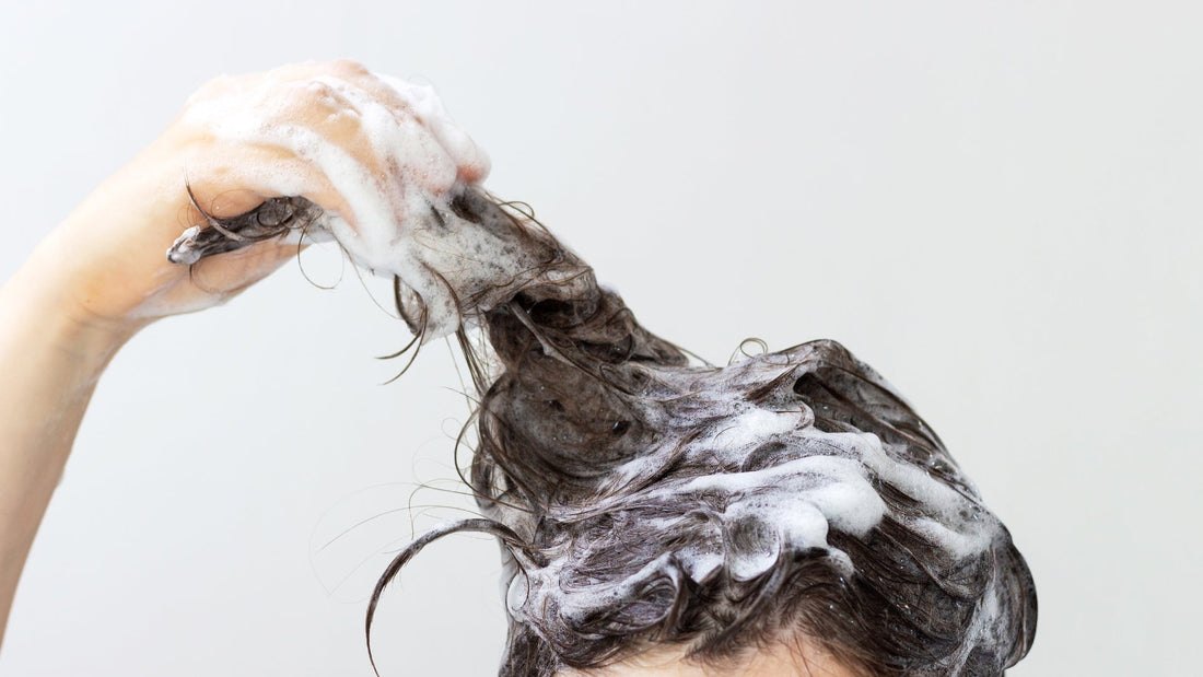 ¿Por qué Incluir Shampoo Matizador Morado en Tu Rutina de Cuidado Capilar?